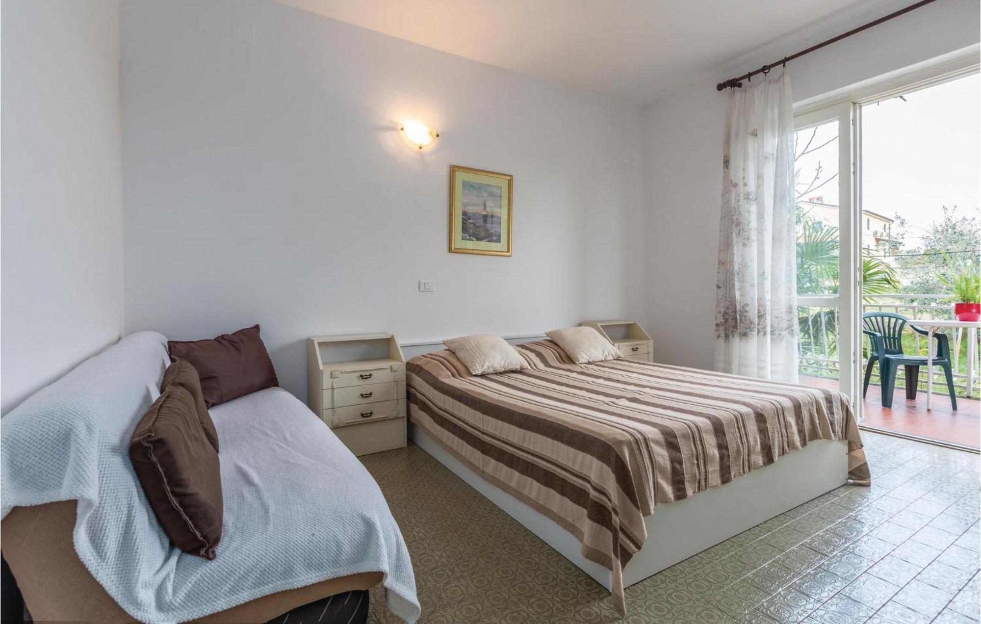 2 Bedroom Pet Friendly Apartment In Lovrecica Exterior foto